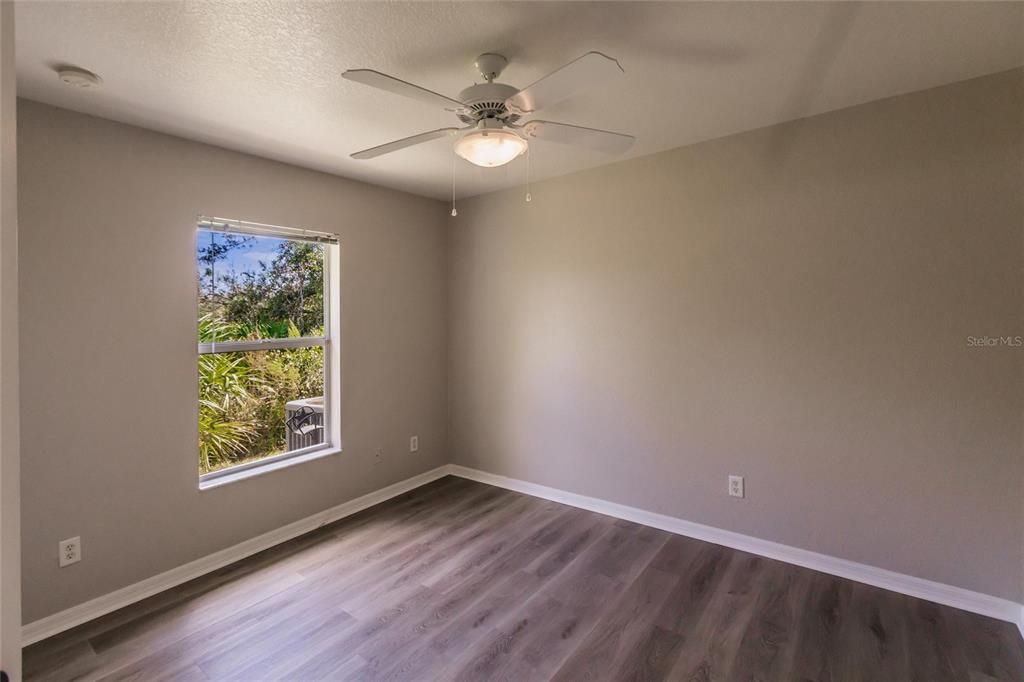 For Sale: $360,500 (3 beds, 2 baths, 1555 Square Feet)