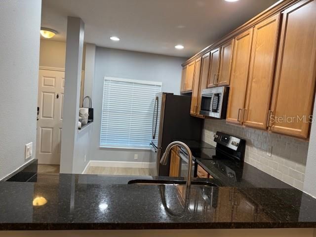 For Rent: $1,900 (2 beds, 2 baths, 1071 Square Feet)