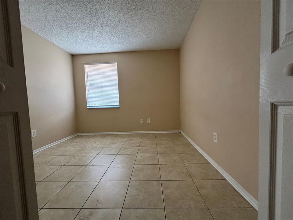 For Rent: $2,100 (3 beds, 2 baths, 1075 Square Feet)