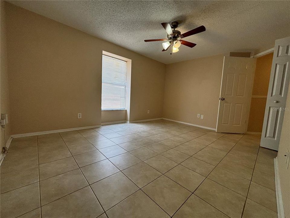 For Rent: $2,100 (3 beds, 2 baths, 1075 Square Feet)