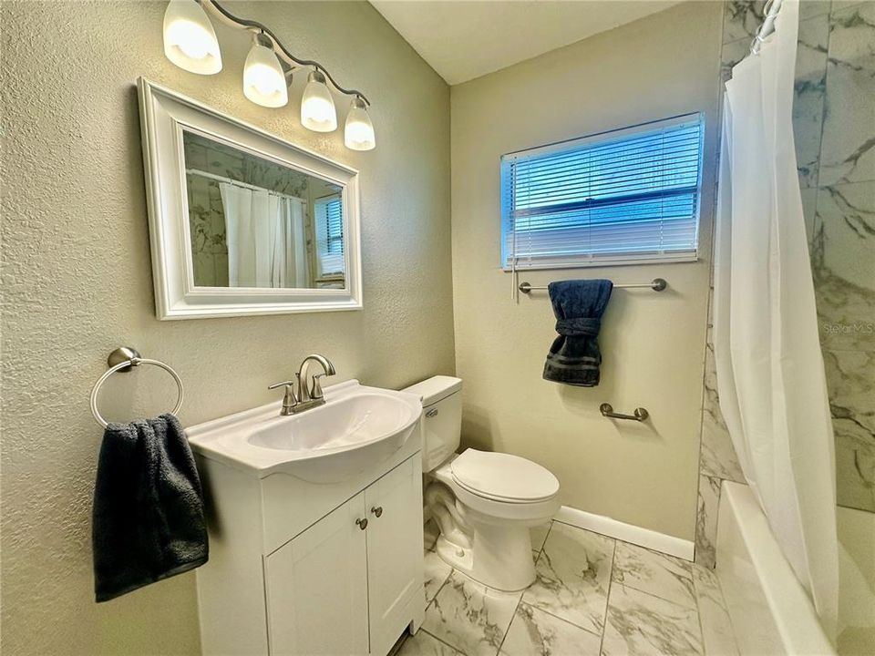 2nd Bathroom