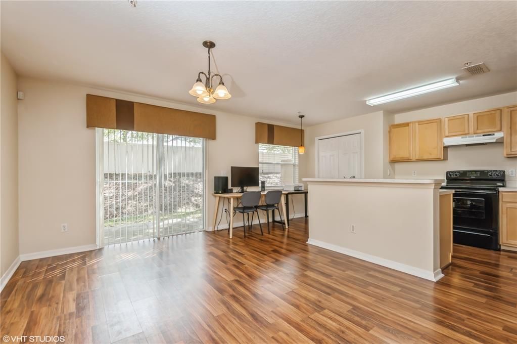 Kitchen & Dining Room