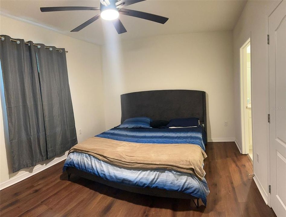 For Sale: $335,000 (3 beds, 2 baths, 1673 Square Feet)