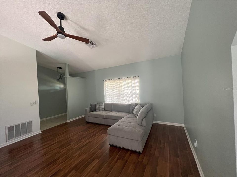 For Sale: $334,900 (3 beds, 2 baths, 2236 Square Feet)