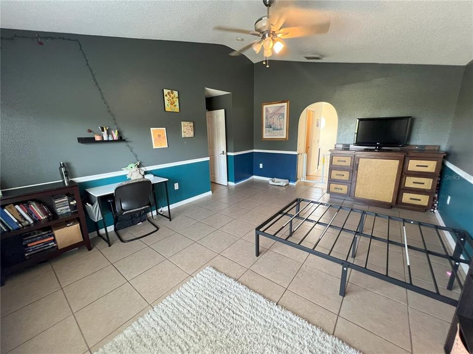 For Sale: $334,900 (3 beds, 2 baths, 2236 Square Feet)