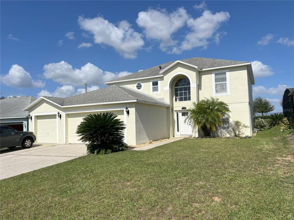 For Sale: $334,900 (3 beds, 2 baths, 2236 Square Feet)