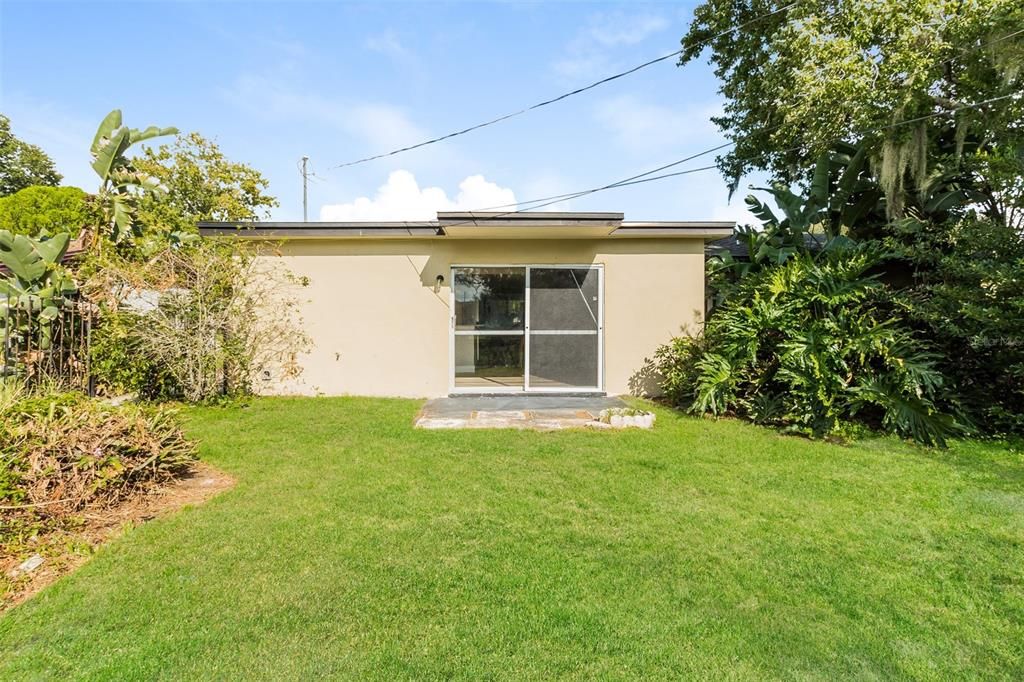 For Sale: $319,000 (4 beds, 2 baths, 1524 Square Feet)