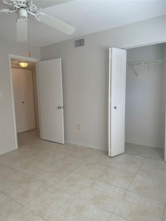 For Sale: $155,000 (2 beds, 2 baths, 906 Square Feet)