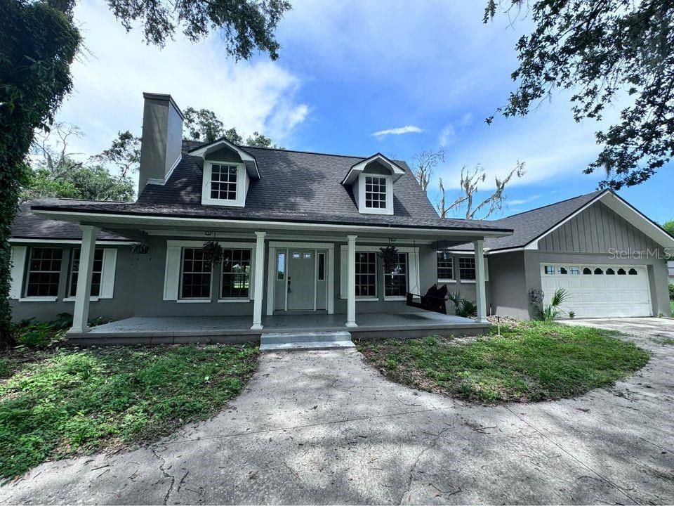 For Sale: $549,000 (3 beds, 2 baths, 2554 Square Feet)