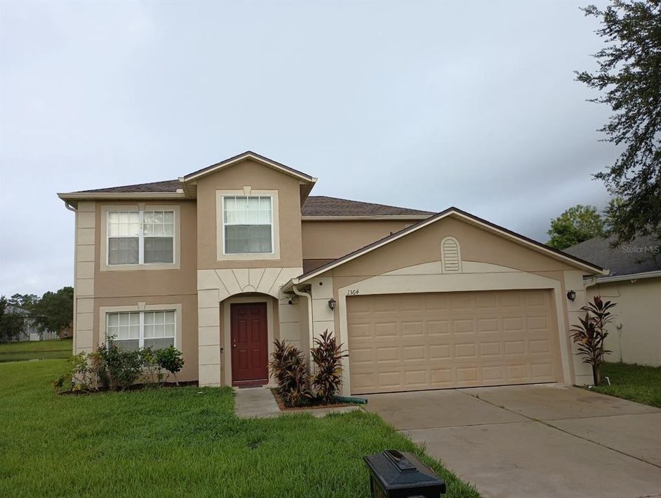 For Rent: $2,940 (5 beds, 2 baths, 2719 Square Feet)