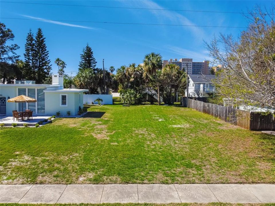 For Sale: $699,000 (3 beds, 2 baths, 1714 Square Feet)