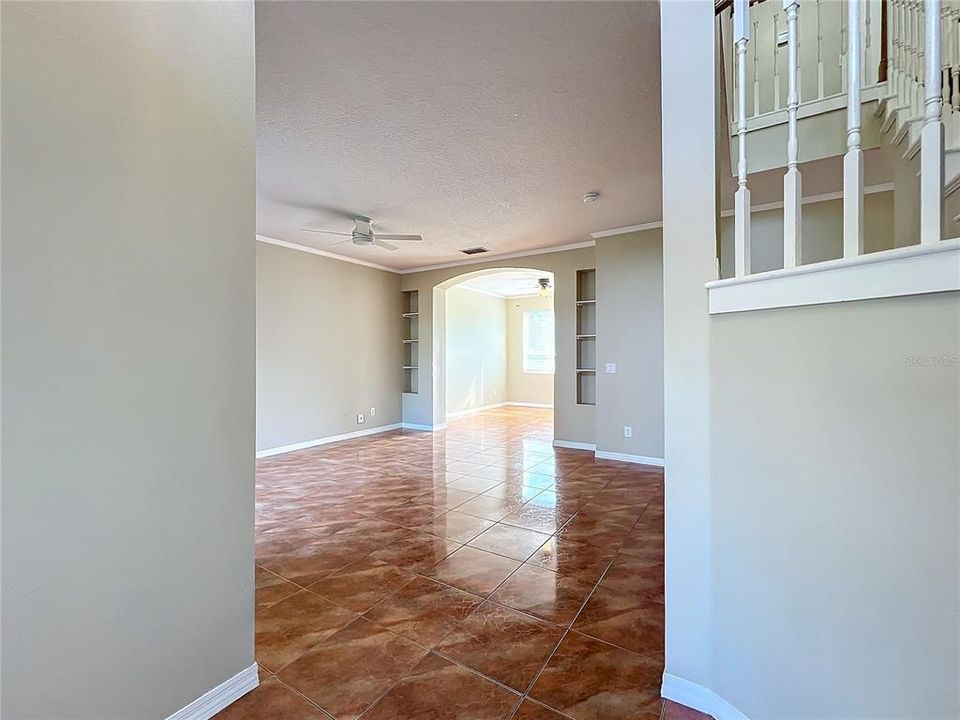 En Venta: $780,000 (4 camas, 2 baños, 2636 Pies cuadrados)