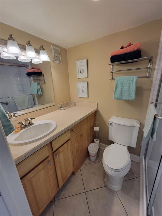 For Sale: $250,000 (1 beds, 1 baths, 459 Square Feet)