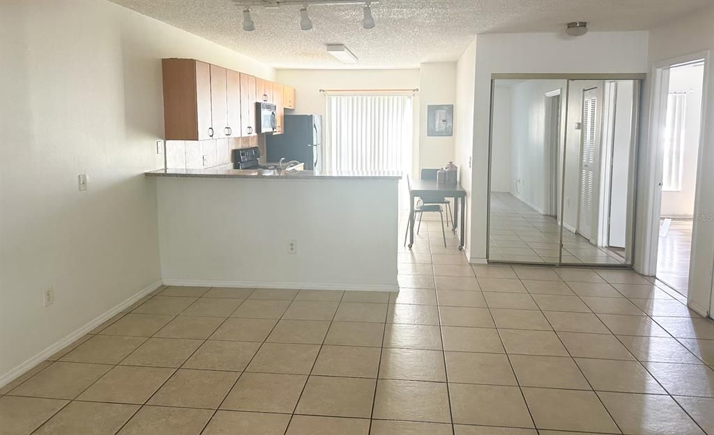 For Rent: $1,750 (2 beds, 2 baths, 840 Square Feet)