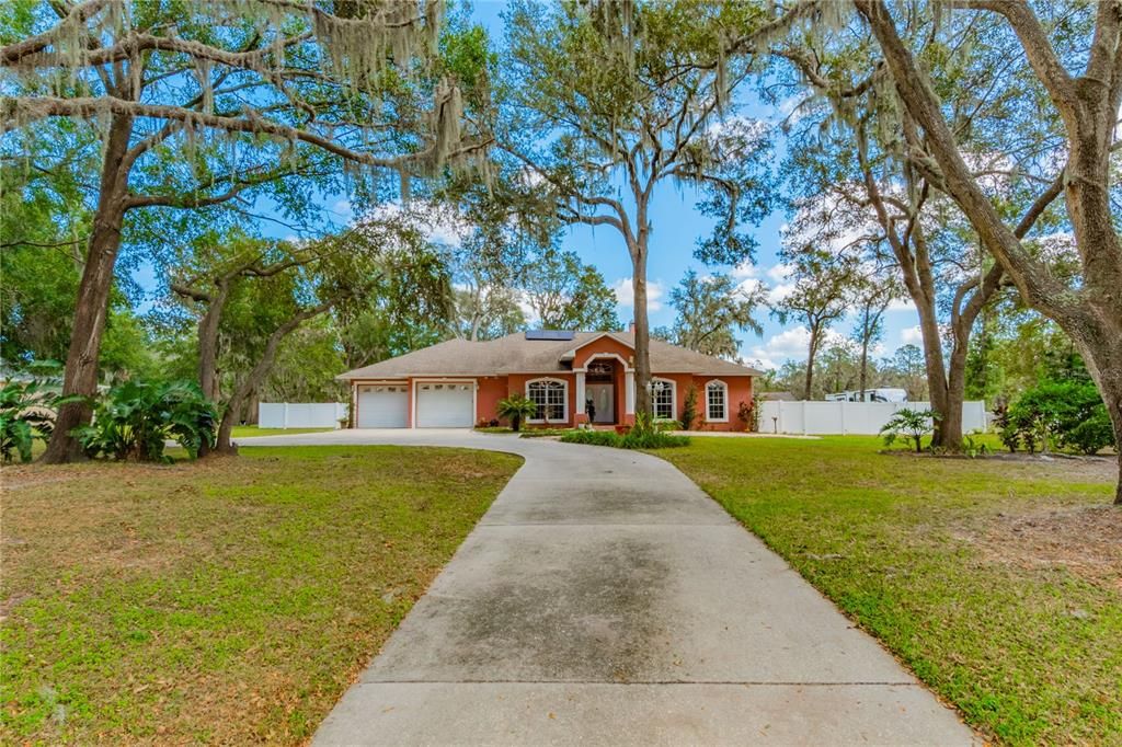 For Sale: $750,000 (4 beds, 2 baths, 2680 Square Feet)