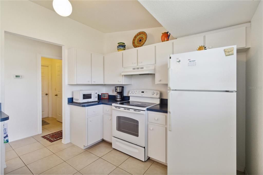 For Sale: $289,000 (3 beds, 2 baths, 1192 Square Feet)