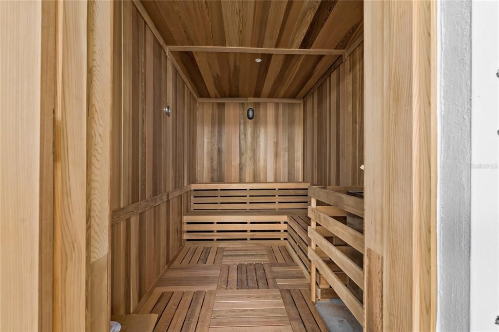 SAUNA!