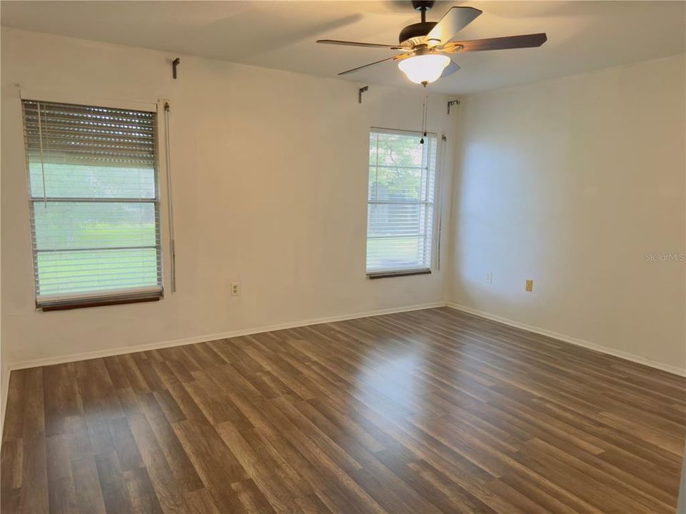 For Sale: $386,540 (3 beds, 2 baths, 1540 Square Feet)