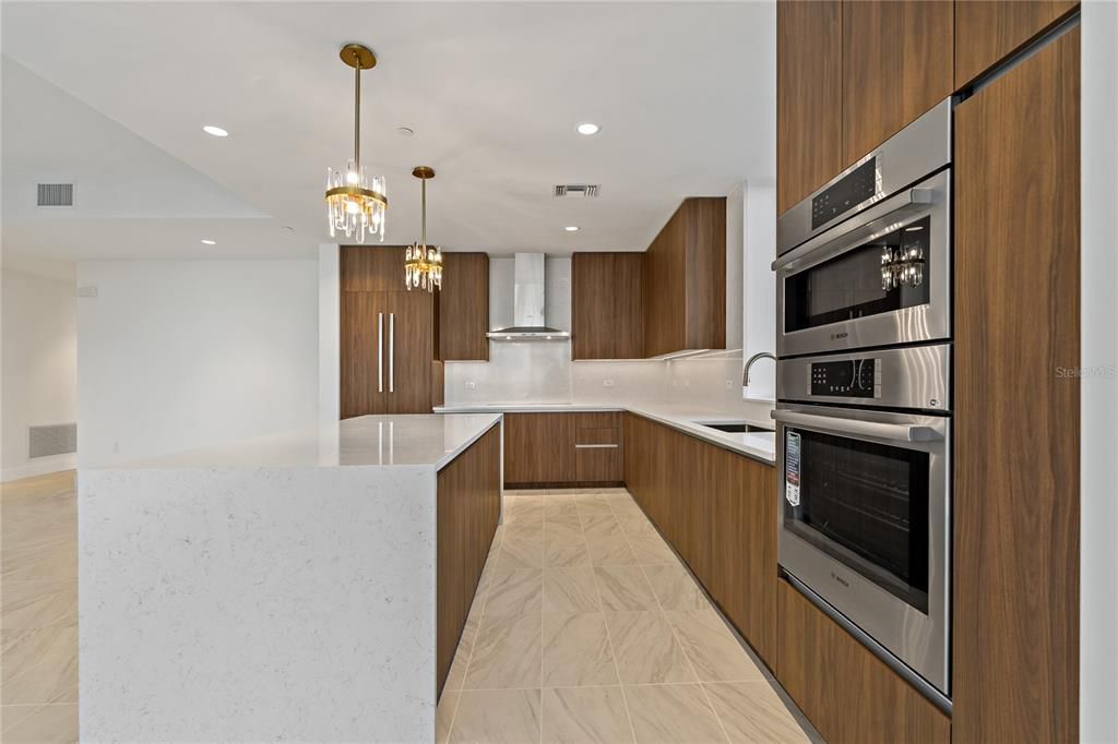 SLEEK, MODERN KITCHEN!