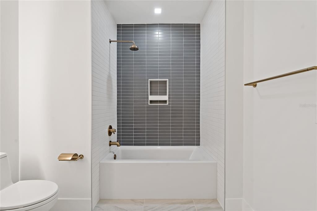 SHOWER/TUB COMBO IN GUEST BATHROOM!