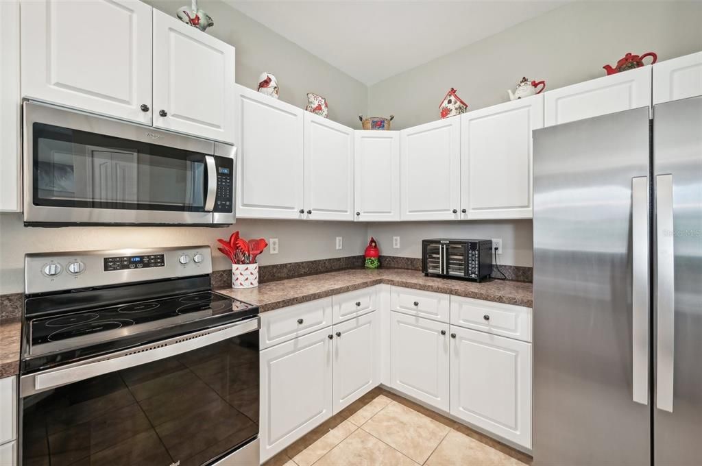 For Sale: $359,000 (3 beds, 2 baths, 1816 Square Feet)