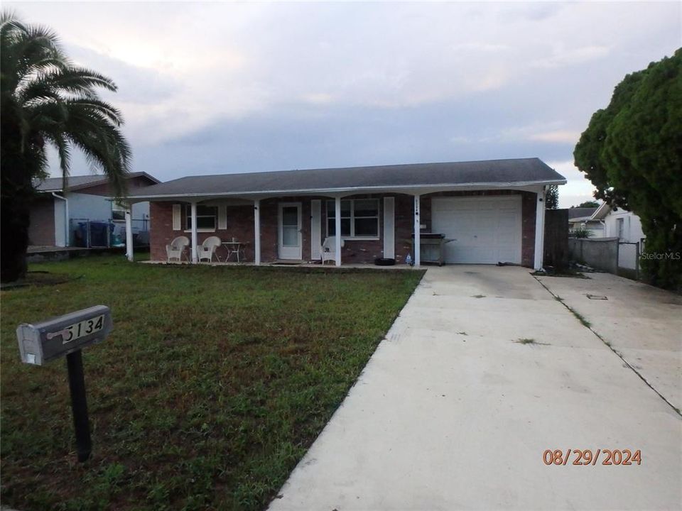 For Sale: $229,000 (3 beds, 2 baths, 960 Square Feet)