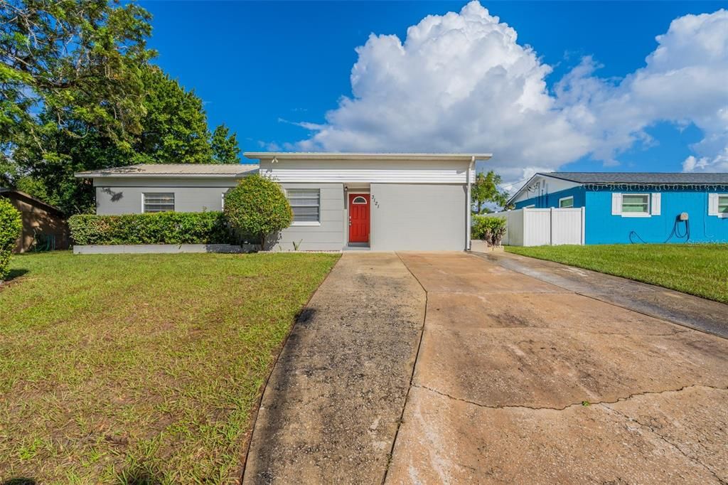 For Sale: $330,000 (3 beds, 2 baths, 1767 Square Feet)