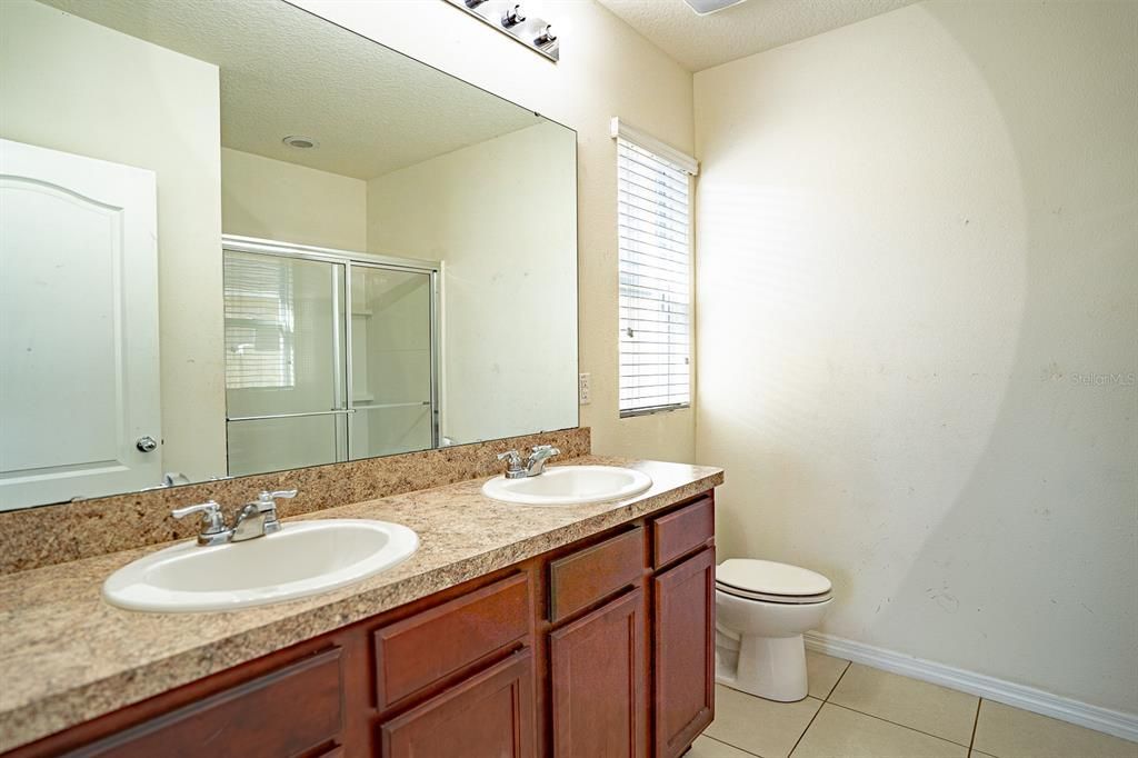 For Sale: $290,000 (4 beds, 2 baths, 1748 Square Feet)