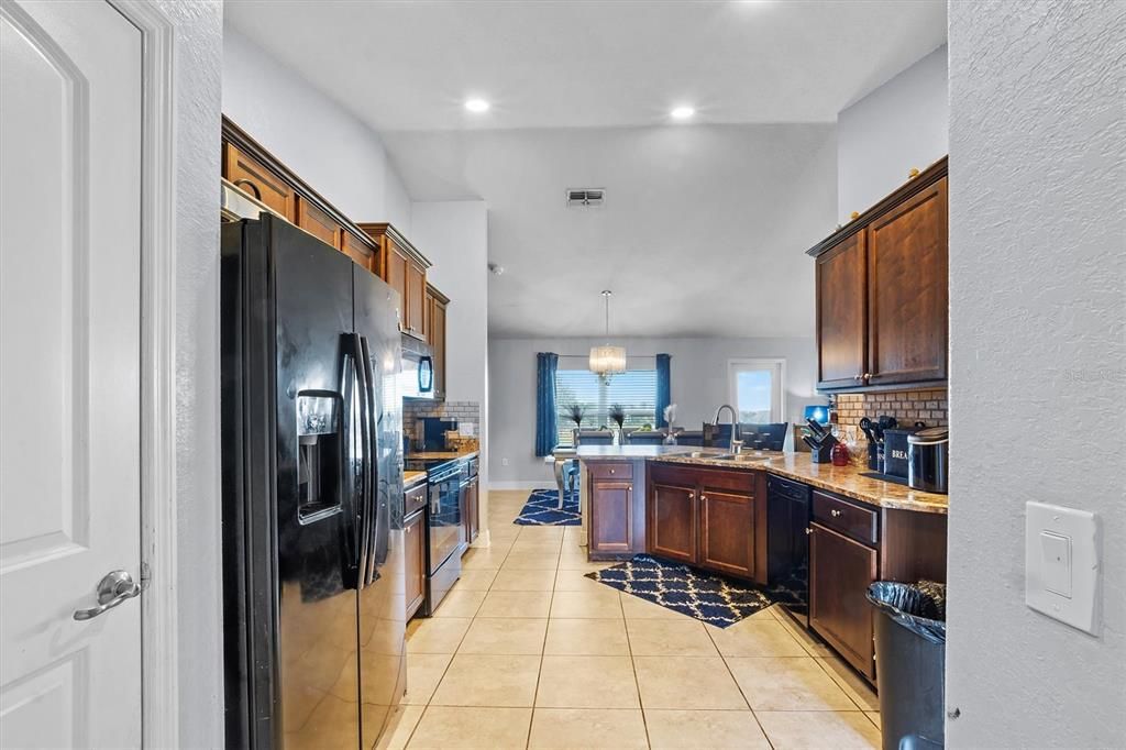 For Sale: $349,000 (4 beds, 2 baths, 1760 Square Feet)