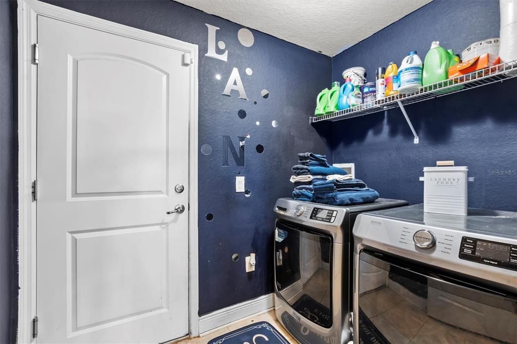 For Sale: $349,000 (4 beds, 2 baths, 1760 Square Feet)