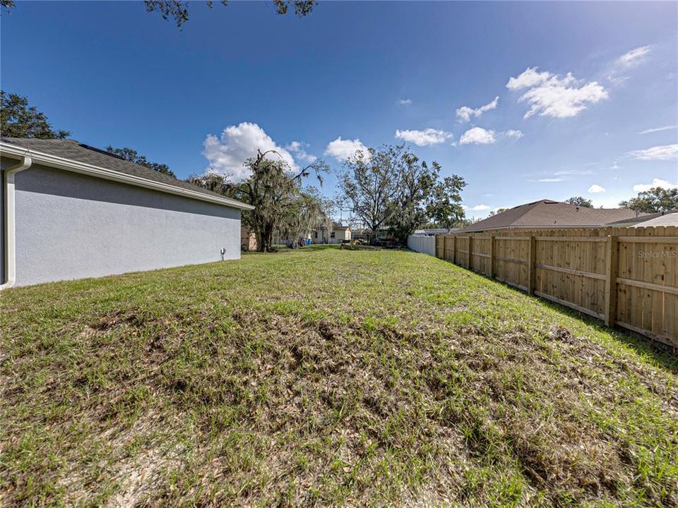 For Sale: $285,000 (3 beds, 2 baths, 1380 Square Feet)