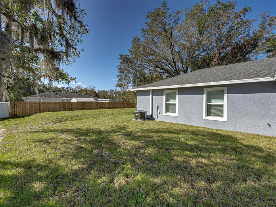 For Sale: $285,000 (3 beds, 2 baths, 1380 Square Feet)