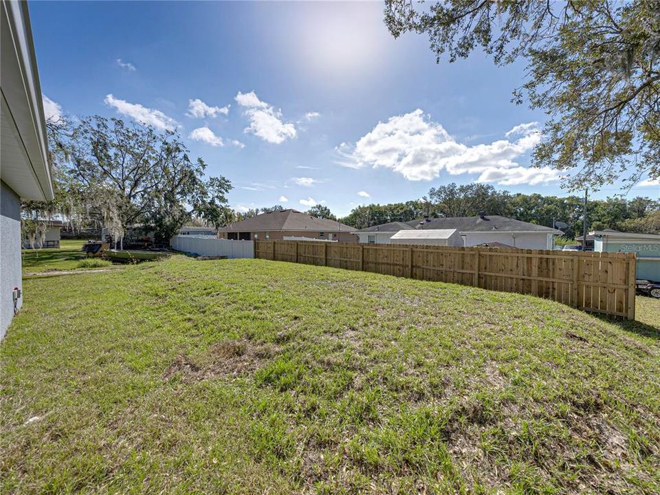 For Sale: $285,000 (3 beds, 2 baths, 1380 Square Feet)