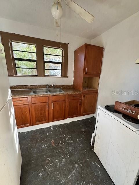 En Venta: $280,000 (5 camas, 2 baños, 1580 Pies cuadrados)