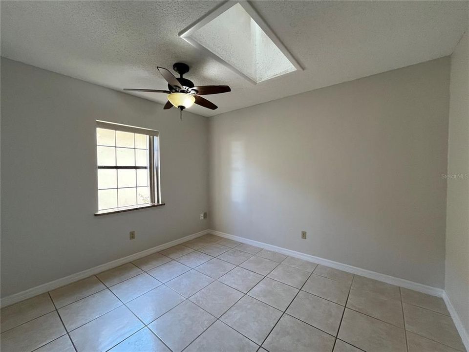 For Rent: $2,300 (3 beds, 2 baths, 1450 Square Feet)