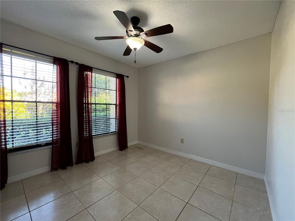 For Rent: $2,300 (3 beds, 2 baths, 1450 Square Feet)