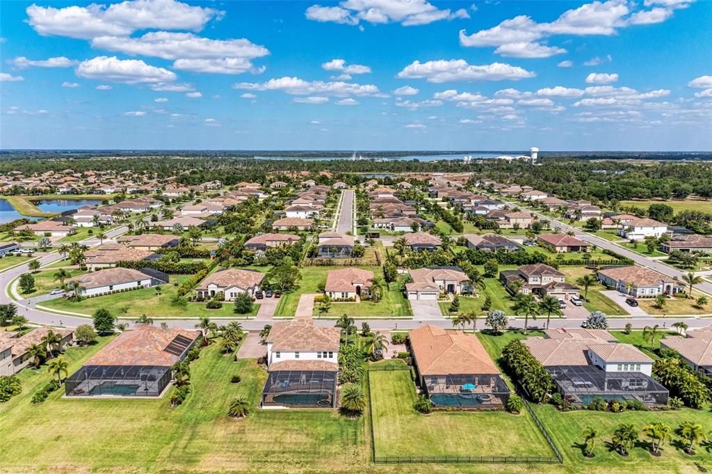 For Sale: $799,000 (4 beds, 3 baths, 2612 Square Feet)