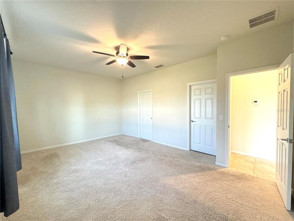 For Rent: $2,499 (3 beds, 2 baths, 2162 Square Feet)