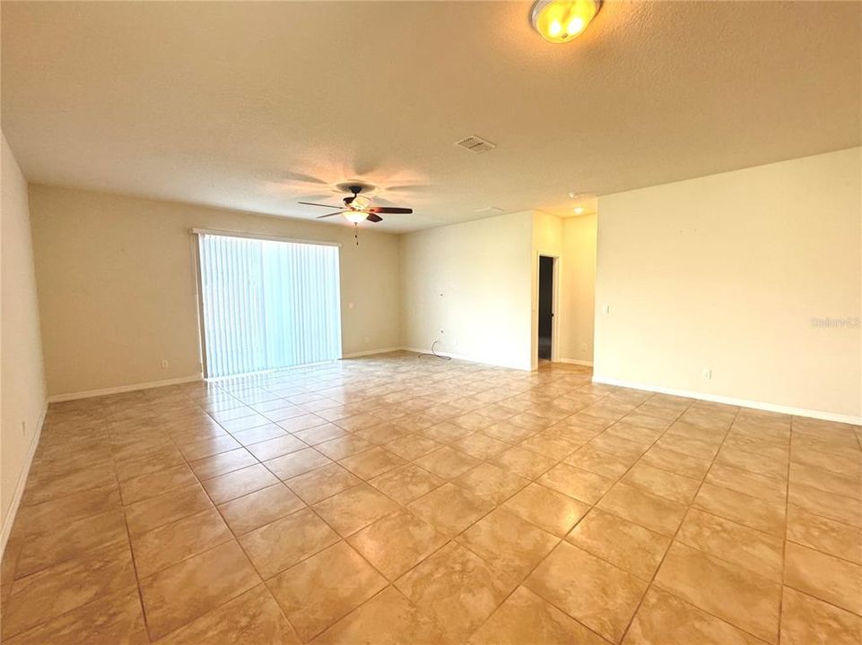 For Rent: $2,499 (3 beds, 2 baths, 2162 Square Feet)