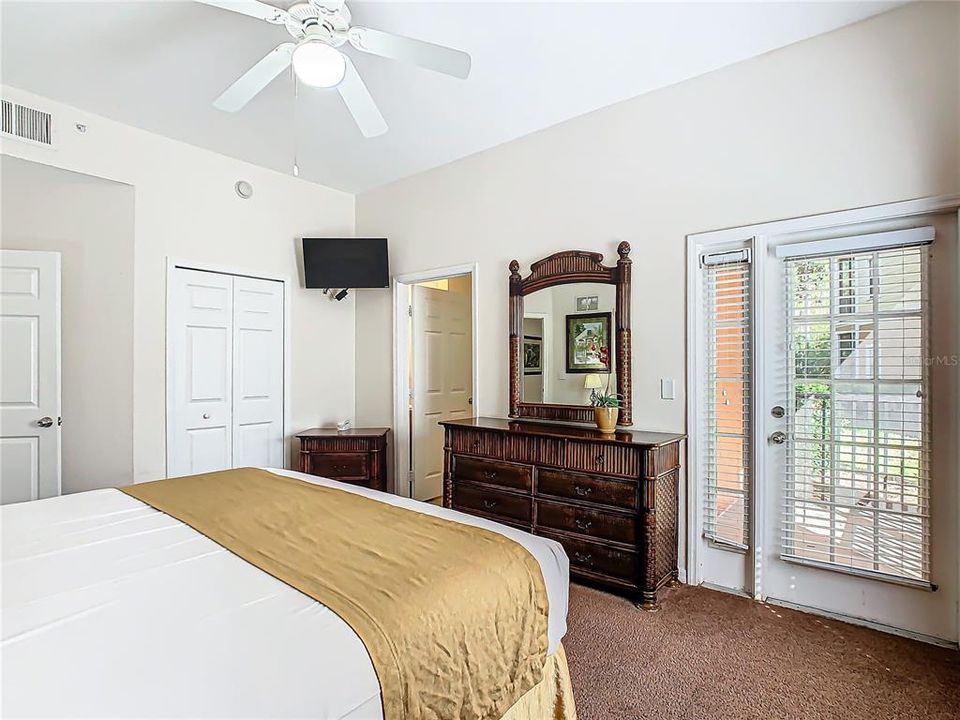 For Sale: $230,000 (2 beds, 2 baths, 1445 Square Feet)