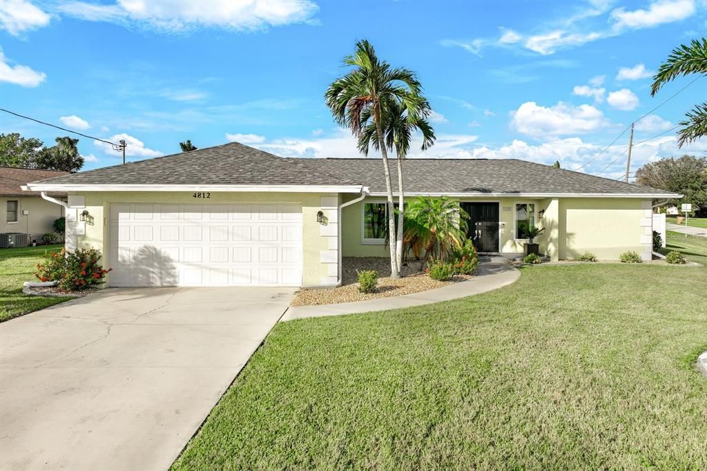 For Sale: $649,900 (3 beds, 2 baths, 1492 Square Feet)