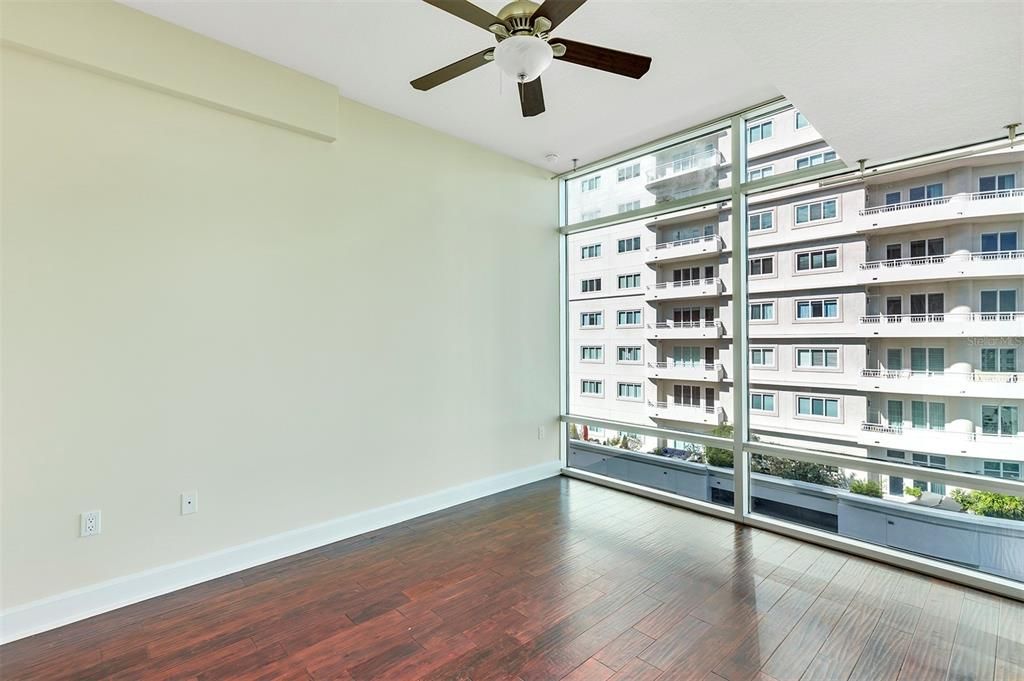 For Rent: $2,600 (2 beds, 2 baths, 1198 Square Feet)