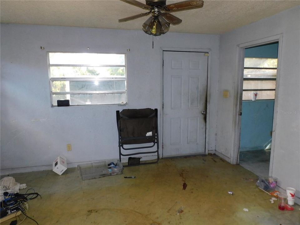 For Sale: $250,000 (3 beds, 1 baths, 1480 Square Feet)