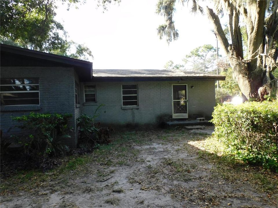 For Sale: $250,000 (3 beds, 1 baths, 1480 Square Feet)