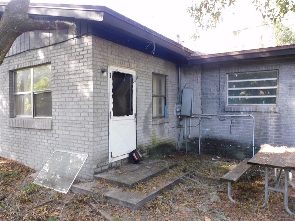 For Sale: $250,000 (3 beds, 1 baths, 1480 Square Feet)