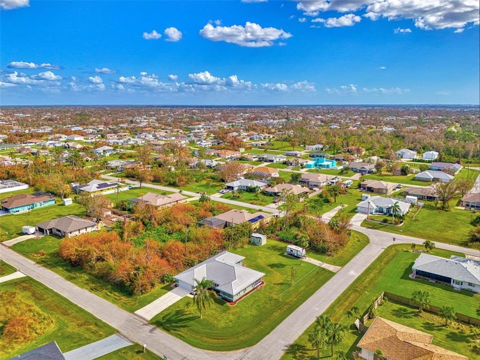 For Sale: $399,900 (3 beds, 2 baths, 1884 Square Feet)