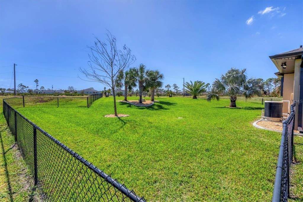 For Sale: $625,000 (3 beds, 2 baths, 1703 Square Feet)