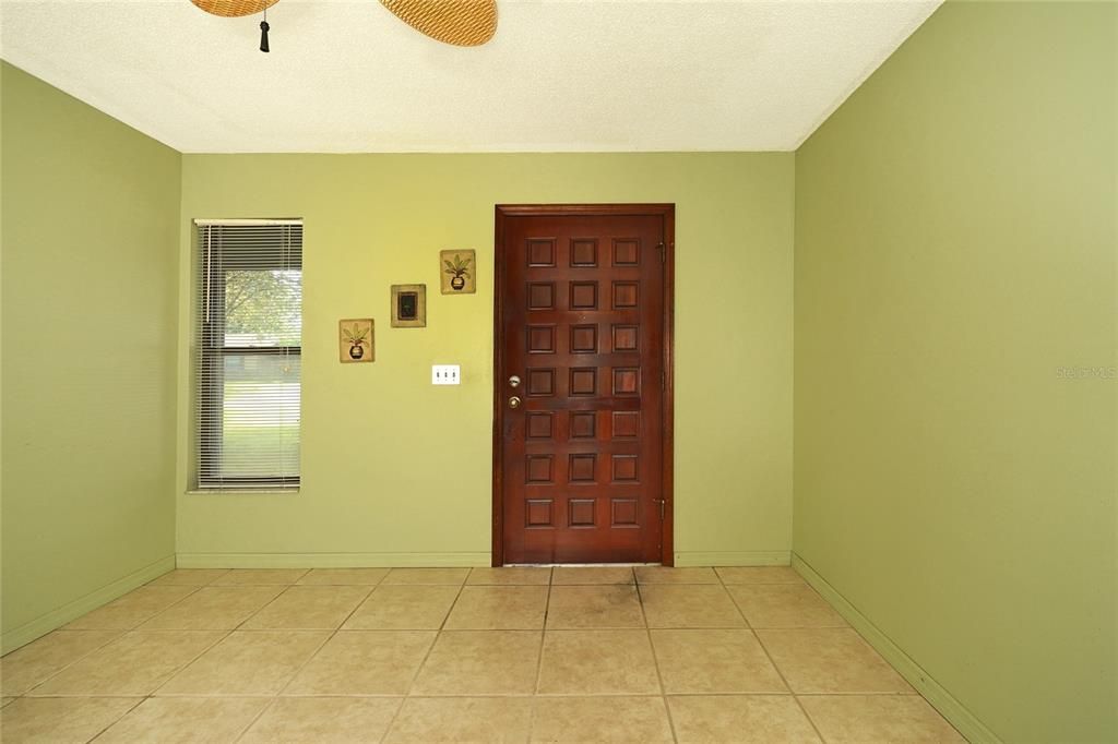 For Sale: $369,900 (3 beds, 2 baths, 1934 Square Feet)