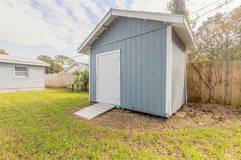 For Sale: $299,000 (3 beds, 2 baths, 1164 Square Feet)