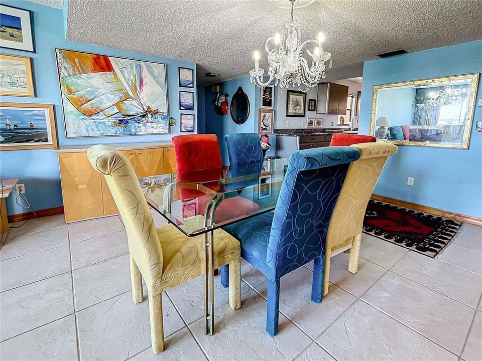 For Sale: $470,000 (2 beds, 2 baths, 1255 Square Feet)